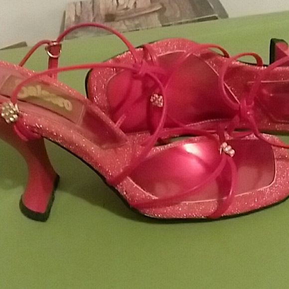 Shoes - Picture 3 of 5